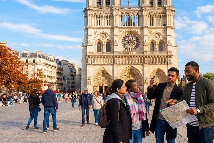 Notre-Dame de Paris : Visite guidée, Macarons, Déjeuner ou Petit-déjeuner