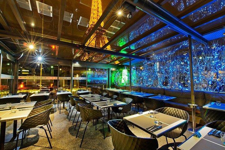 Tour Eiffel Vue Dîner au Bistro Parisien Paris Seine