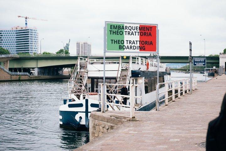 Paris Theo Boat Croisière Dîner Style Trattoria Italienne sur la Seine