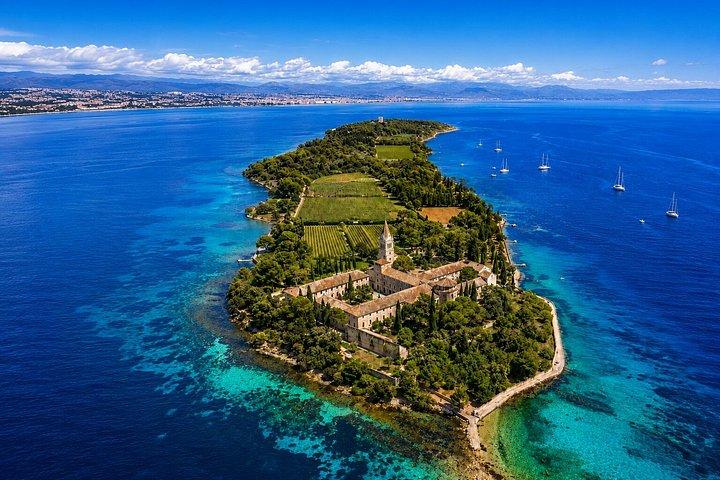 Expérience viticole exclusive de Saint-Honorat Monk de Cannes