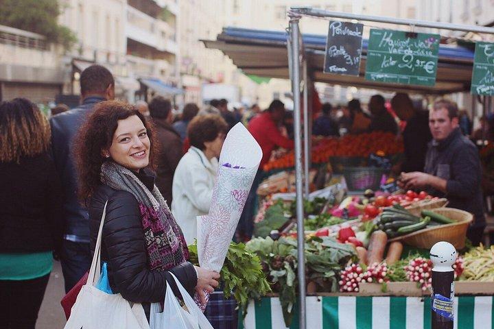 Visite à pied du marché alimentaire local Aligre près du Marais