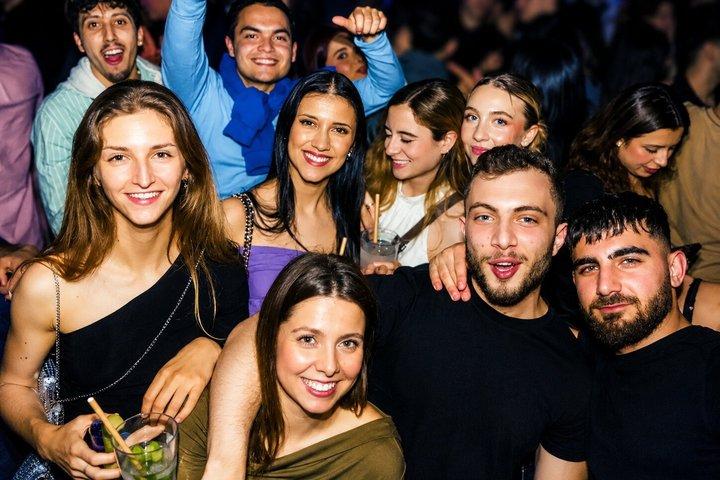 Paris Pub Crawl : Bars avec Entrée Club et Shots