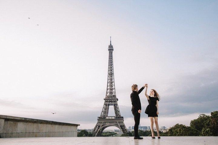 Visite guidée extérieure de la Tour Eiffel à pied