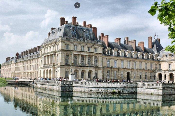 Au départ de Paris Excursion guidée Château de Fontainebleau et Jardins