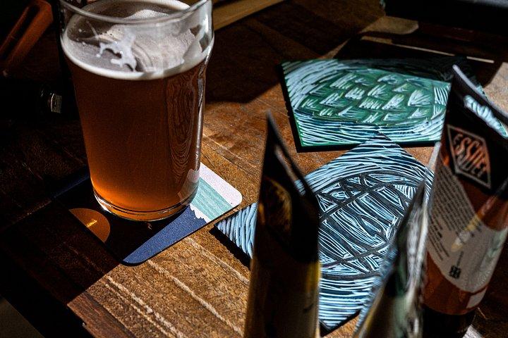Atelier de sérigraphie pratique dans une belle brasserie artisanale