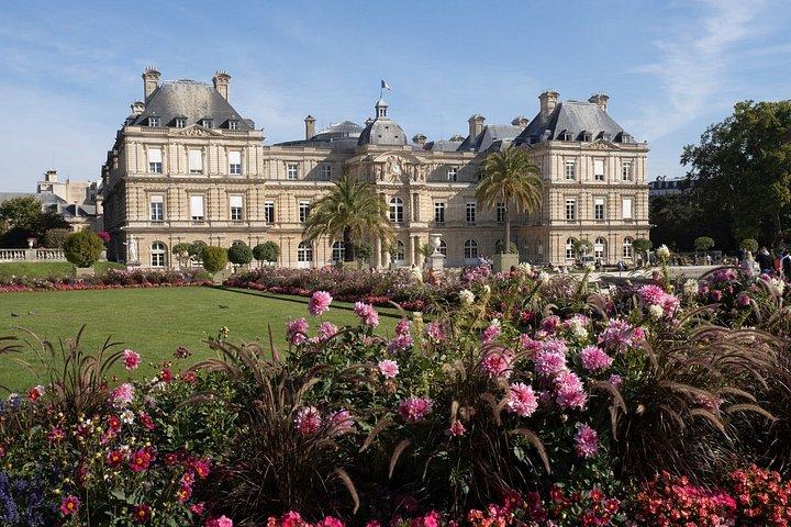 Visite du jardin du Luxembourg sur smartphone à Paris