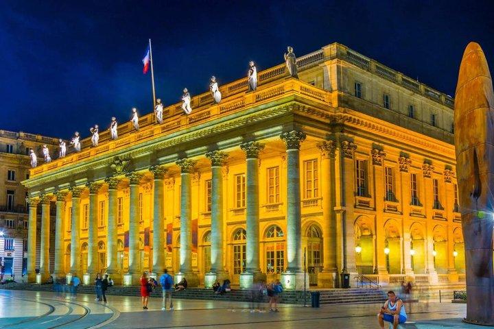 Visite à pied nocturne de Bordeaux avec Tramway