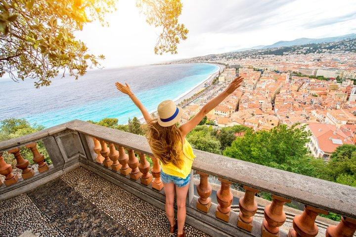 Visite des secrets de la vieille ville de Nice et brunch à la plage