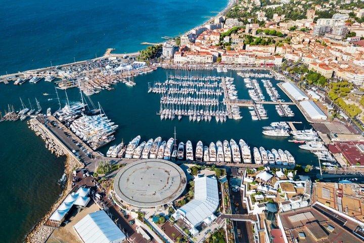 Bonjour Cannes : Promenade urbaine privée de 2 heures avec un guide local