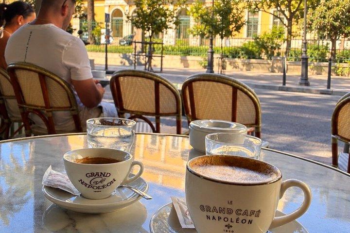 Ajaccio en petit groupe vin huîtres et art de vivre corse