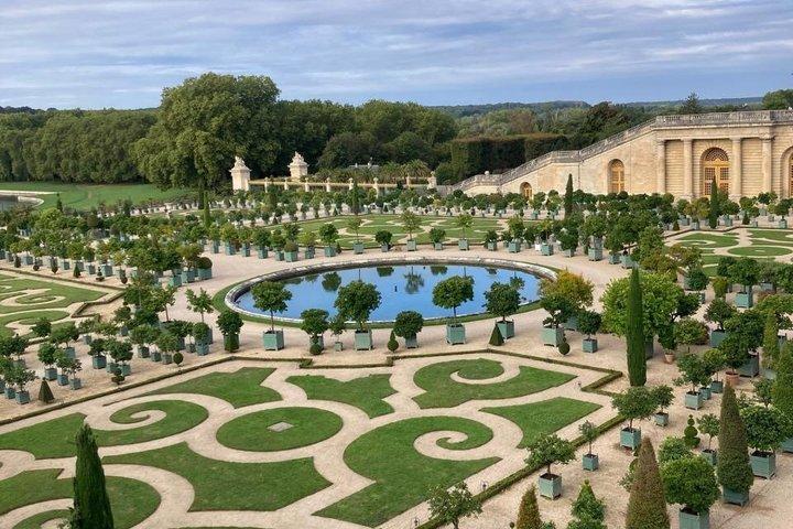 Versailles visite privée Jardins Trianon et entrée au Château