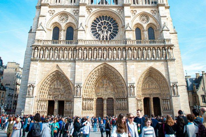 Visite guidée des légendes de Notre-Dame et de l'Île de la Cité