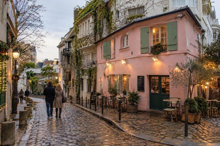 Paris Montmartre Tour Privé de Noël : Marchés, Café et Pâtisserie