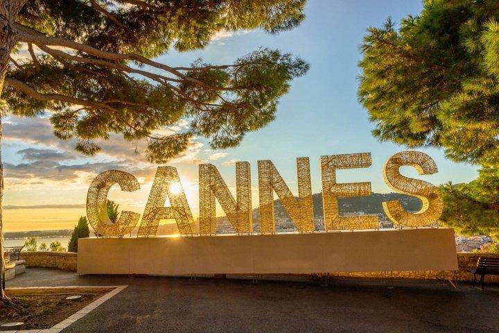 Nice - Cannes : transfert en ferry aller-retour pour une journée
