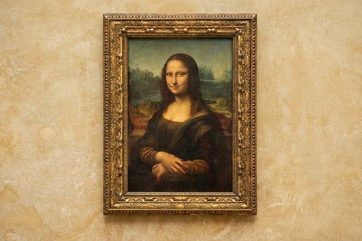 Entrée réservée au musée du Louvre avec accès à un guide audio