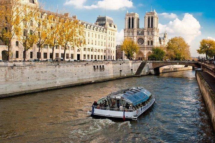 Tour de Paris en autocar avec croisière touristique sur la Seine