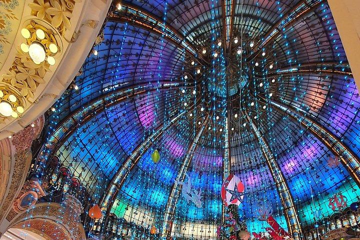 Tour à pied dans Paris : Plats et décorations de Noël