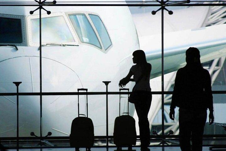 Transfert aéroport aller-retour privé pour 1 à 3 personnes à Paris