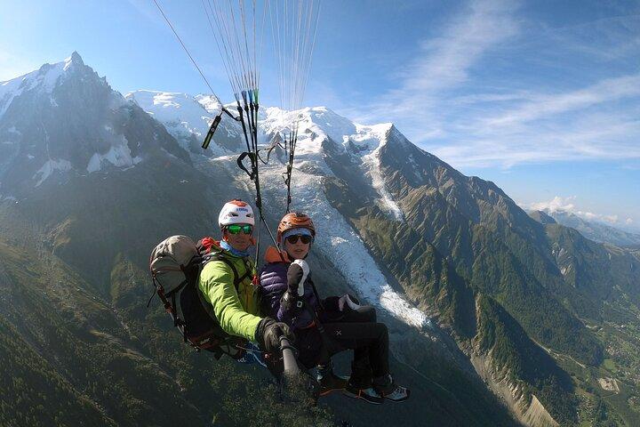 Volez en Parapente ! Paragliding experience over Chamonix !