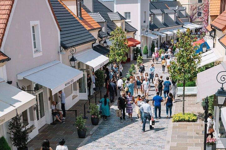 Visite privée dans le quartier du Marais et Vallée Village