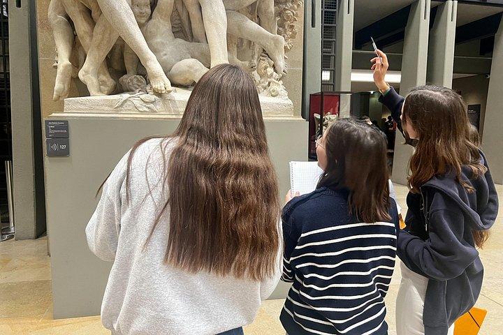 Visite privée coupe-file du musée d'Orsay à Paris pour les enfants et les familles