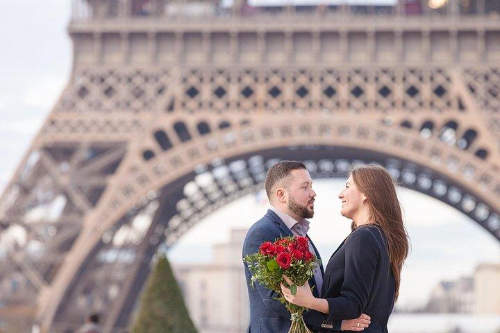 Célébrez à Paris avec des portraits photo de vous par un photographe professionnel