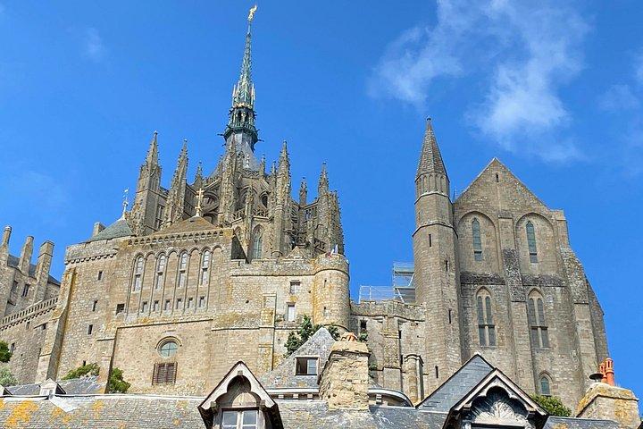 Excursion privée au Mont Saint-Michel au départ de Paris Dégustation de Calvados