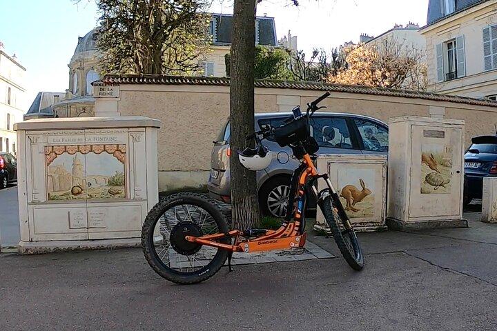 Versailles Street Art en trottinette électrique Visite guidée fun