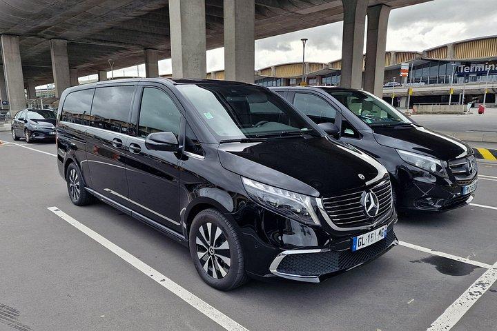 Transfert Privé : Reims / Champagne vers l'Aéroport de Paris CDG en Van