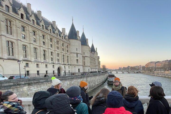 Visite privée à pied des défis et triomphes LGBTQ à Paris