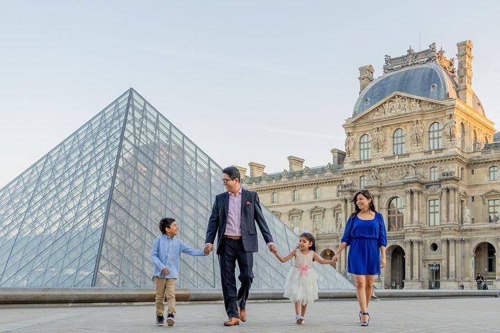 Séance photo privée dans le quartier du Louvre à Paris