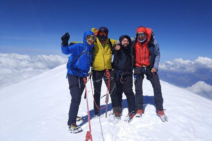 5 jours d'ascension du Mont Blanc 4810mt avec acclimatation