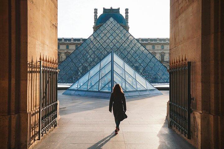 Musée du Louvre Photoshoot Art