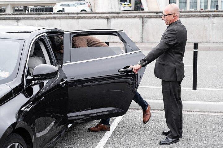 Lyon Airport Private Transfer – Meet & Greet Included