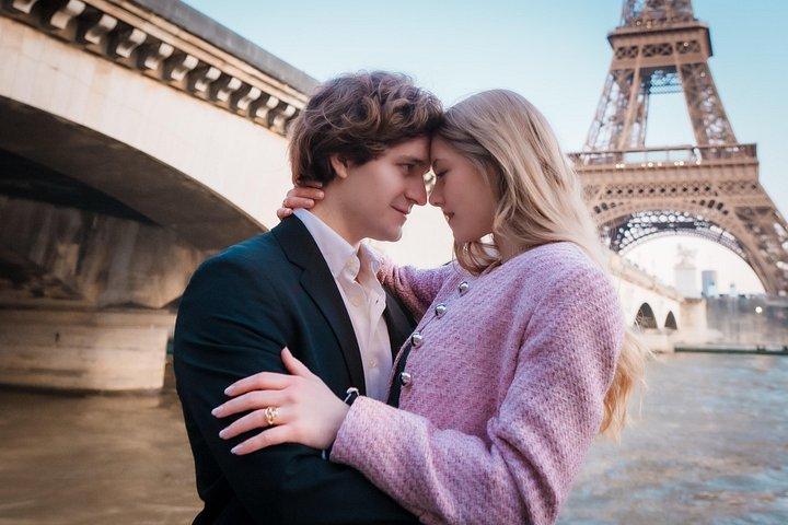 Photoshoot privé professionnel près de la Tour Eiffel à Paris