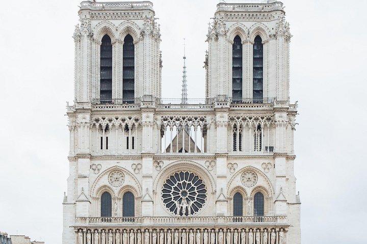 Visite guidée extérieure Notre-Dame pour enfants
