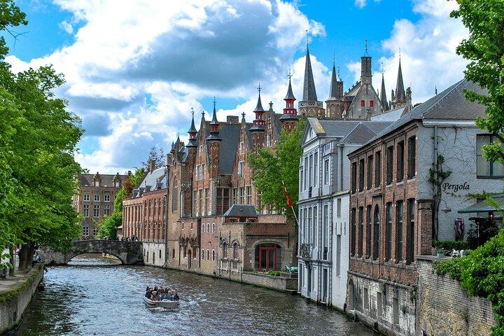 Excursion guidée d'une journée à Bruges avec option de croisière sur les canaux et prise en charge à l'hôtel