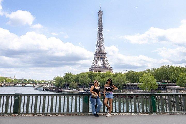 Séance photo exclusive Tour Eiffel - Chic & Intemporel