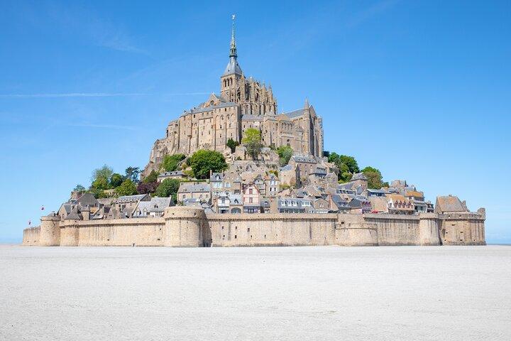 Visite privée d'une journée du Mont Saint-Michel au départ de Paris