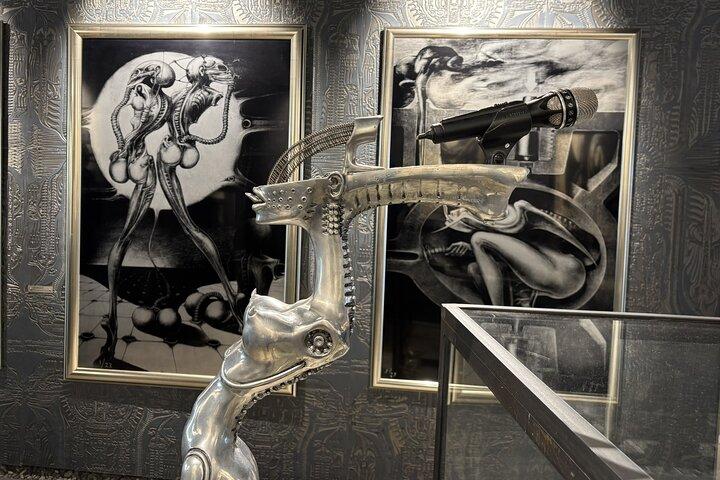 Visite du musée Chamonix HR Giger Explorez les étrangers et les gruyères