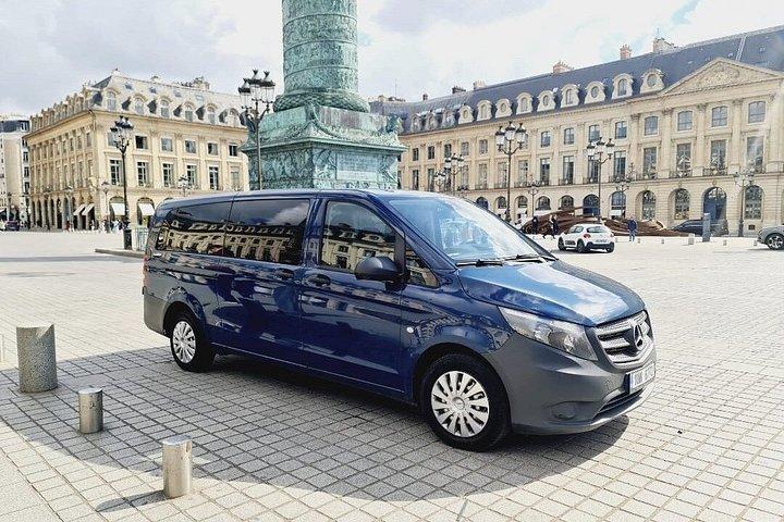 Transfert privé Aéroport CDG Orly à Paris en Minivan 7pax