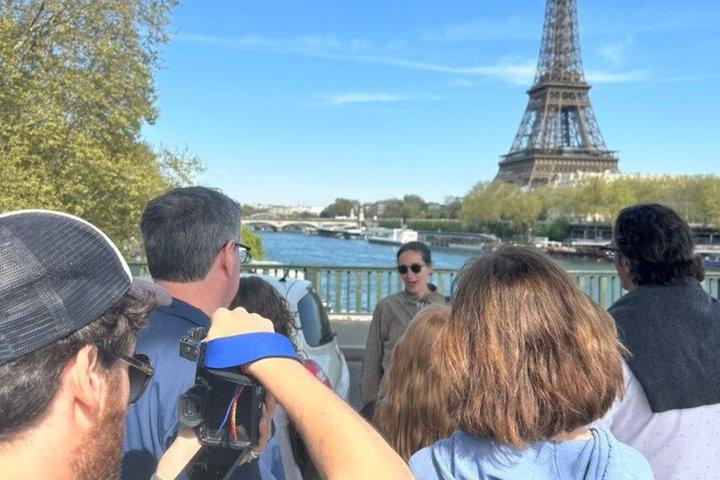 Visite privée d'une demi-journée à pied et en métro Paris