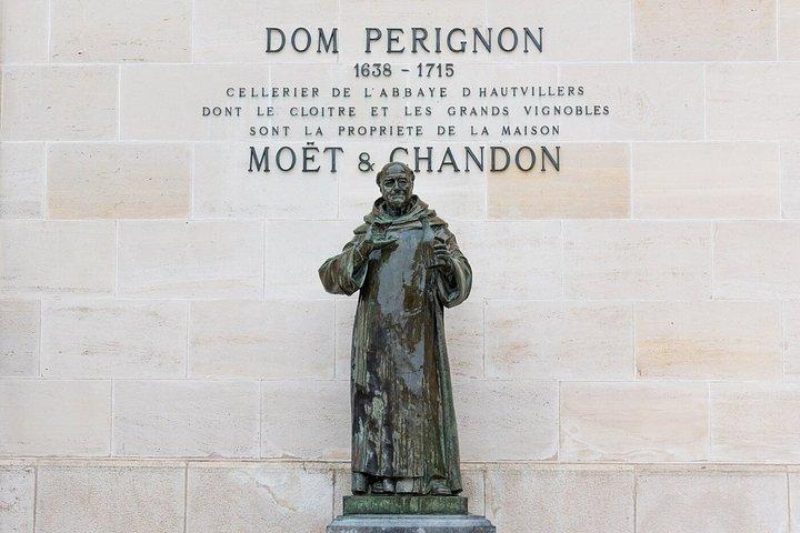 Visite privée de Champagne au départ de Paris Dom Pérignon et Ritz Picks