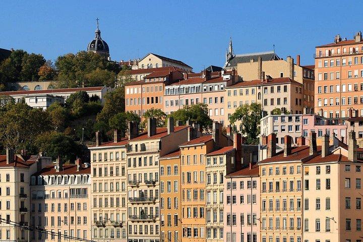 Lyon : circuit culinaire des spécialités locales et atelier vin
