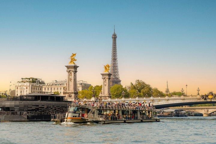 Séance photos Croisière sur la Seine et Tour Eiffel à Paris