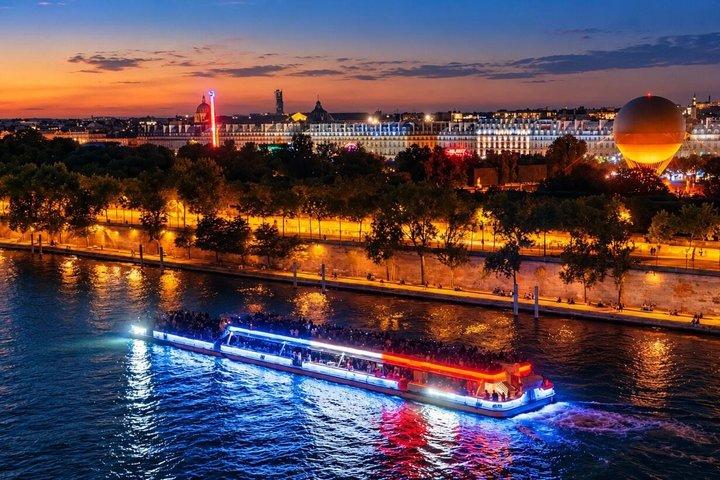 Paris : Croisière Lumières du soir avec Bateaux-Mouches légendaires