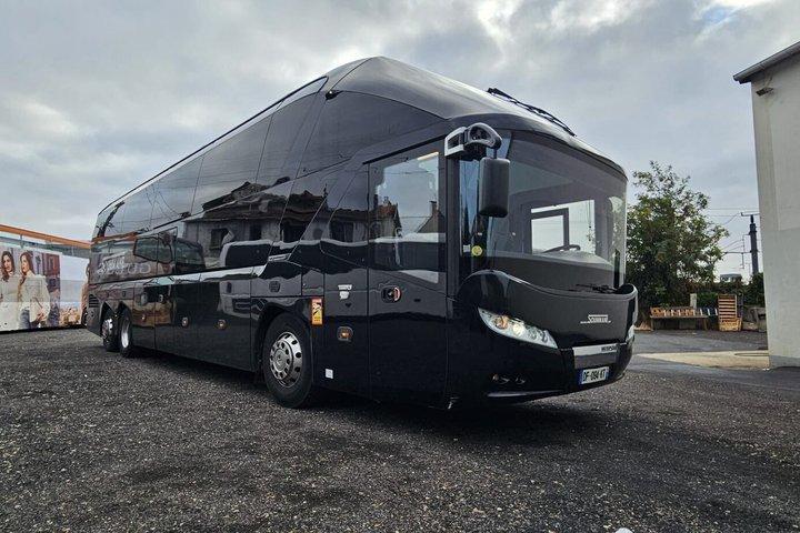Location de bus et minibus privés Transferts excursions en France