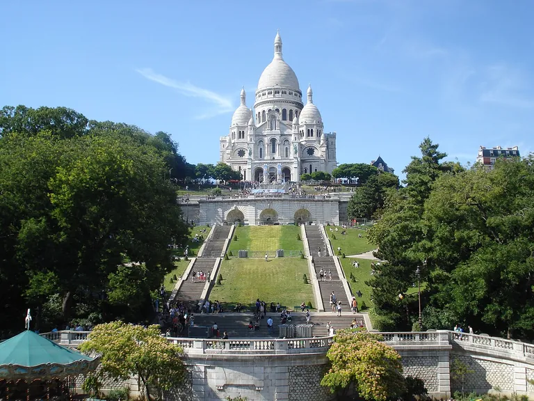 Montmartre et Sacré-Cœur au coucher du soleil