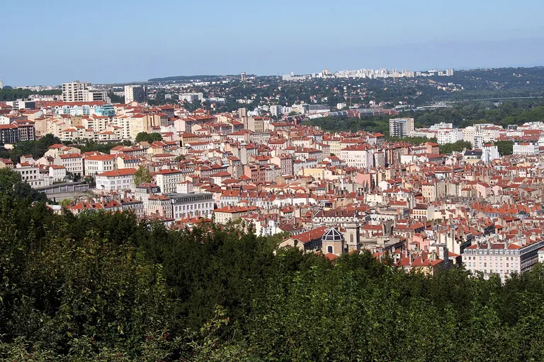 Croix-Rousse : marché et ateliers de canuts