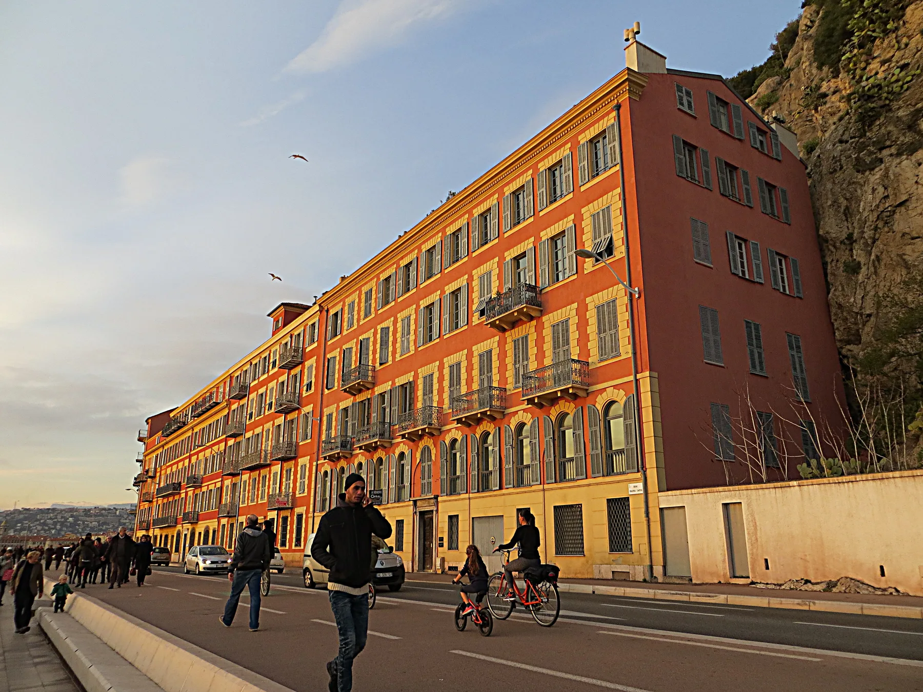 Hôtel La Pérouse (photo Wikimedia Commons)